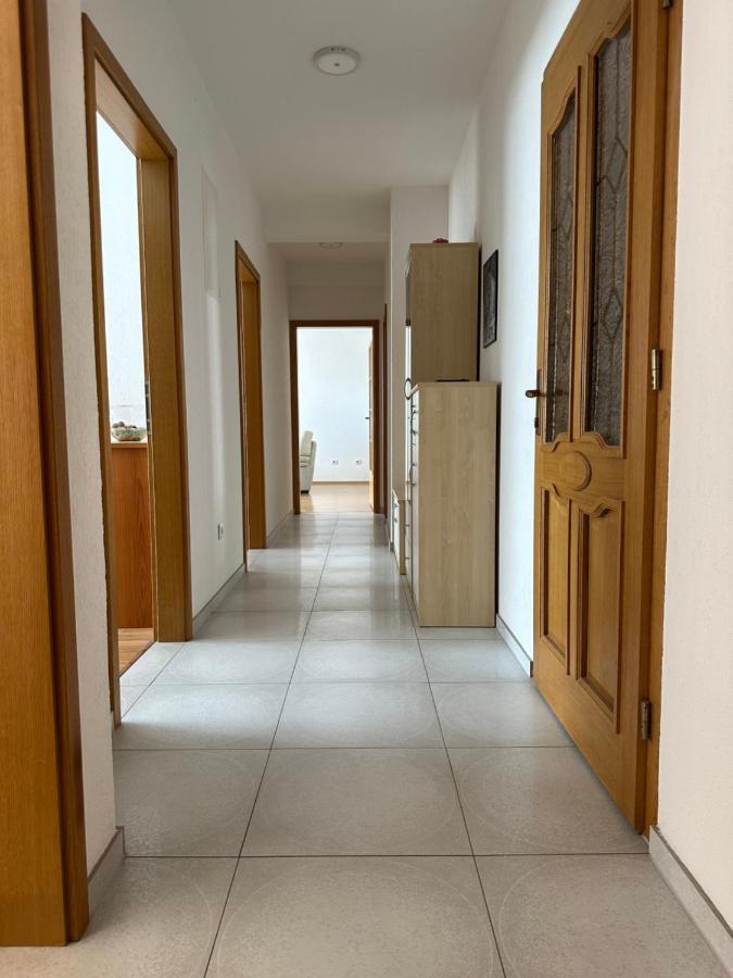 Spacious 3-Bedroom Condo Next To City Center Pristina Extérieur photo